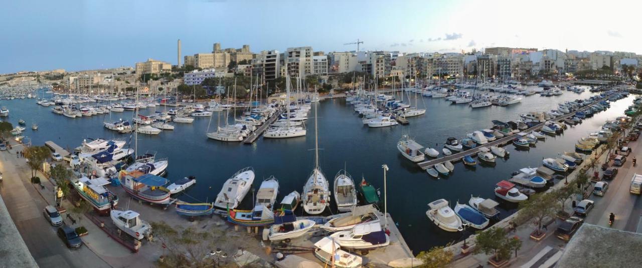 2 Bedroom, Central And Spacious Apartment With Sea View - 2 Msida Exterior photo